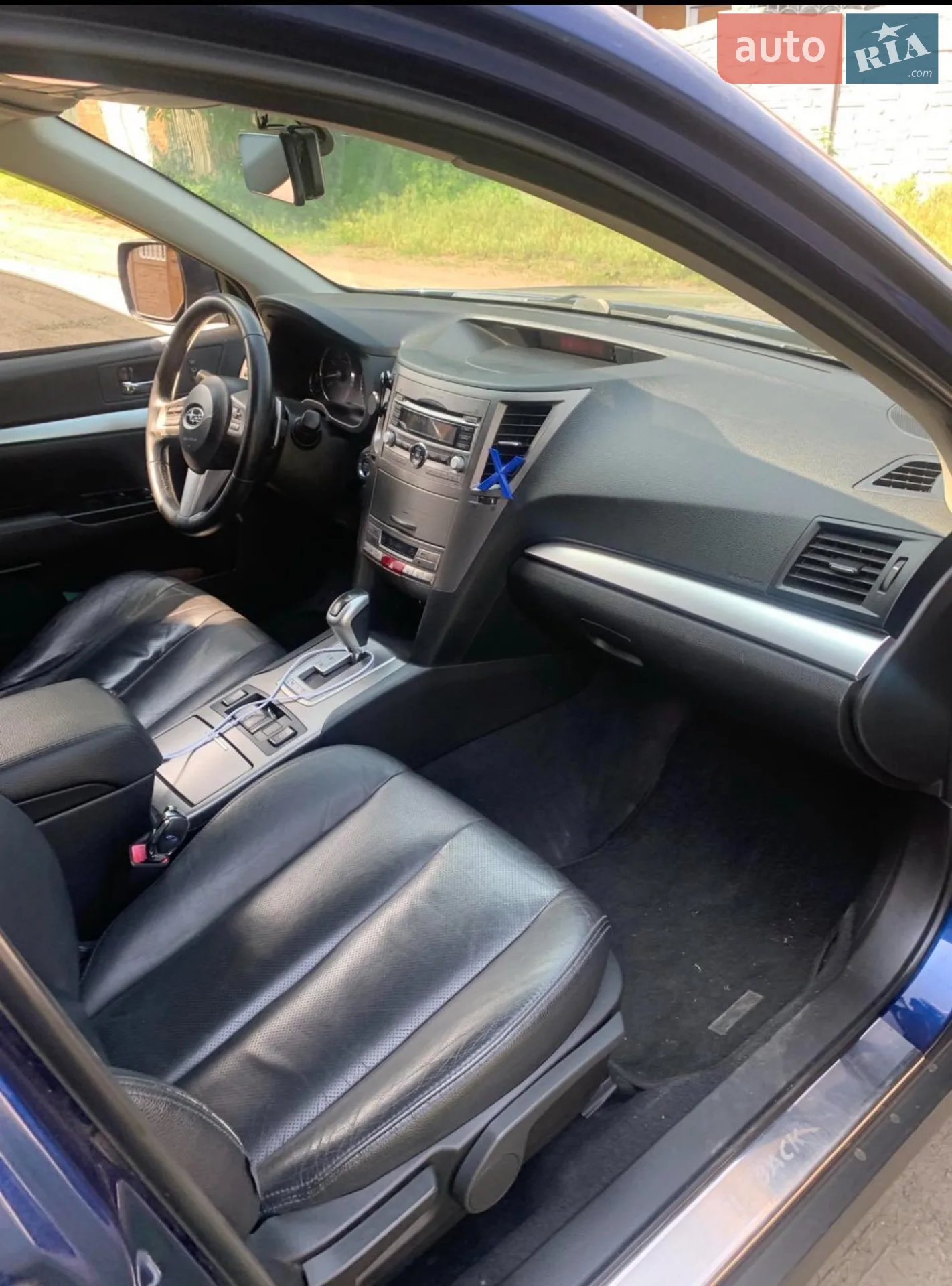 2011 Subaru Outback - мініатюра 2
