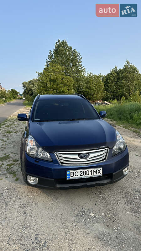 Универсал Subaru Outback 2010 в 