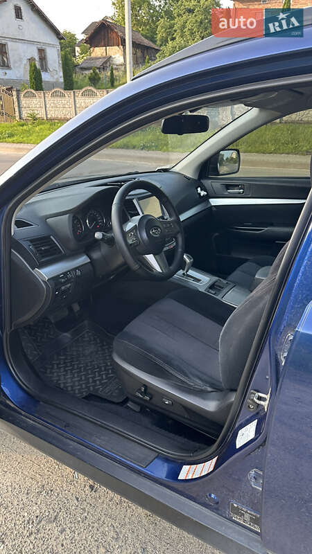 Універсал Subaru Outback 2010 в Львові