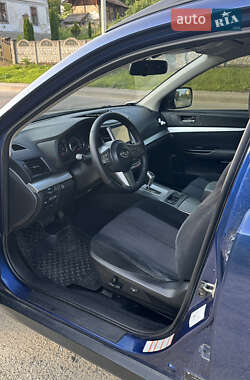 Универсал Subaru Outback 2010 в 