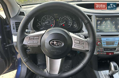 Универсал Subaru Outback 2010 в 