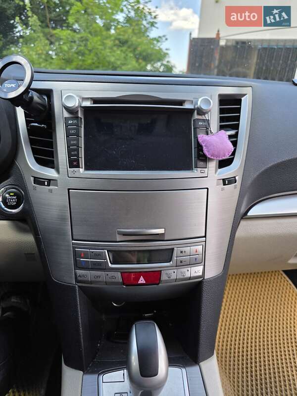 Универсал Subaru Outback 2009 в Херсоне