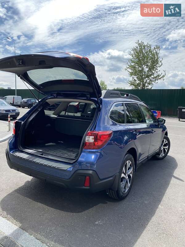 Универсал Subaru Outback 2019 в Киеве