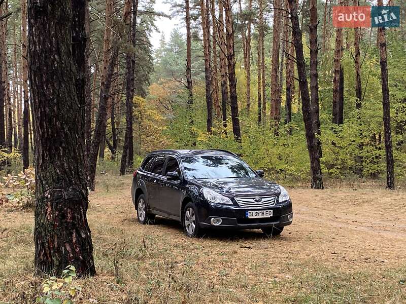 Универсал Subaru Outback 2010 в Лубнах