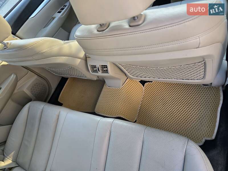 Универсал Subaru Outback 2009 в Херсоне