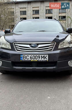Универсал Subaru Outback 2010 в Львове