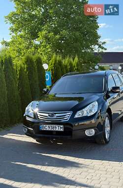 Универсал Subaru Outback 2011 в Буске