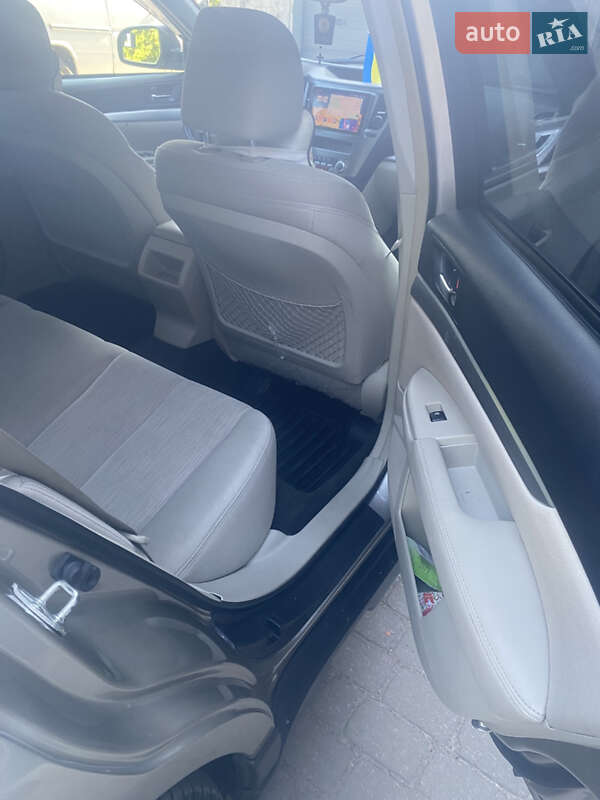 Универсал Subaru Outback 2014 в Тернополе