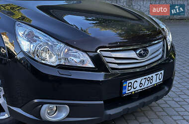 Универсал Subaru Outback 2011 в 