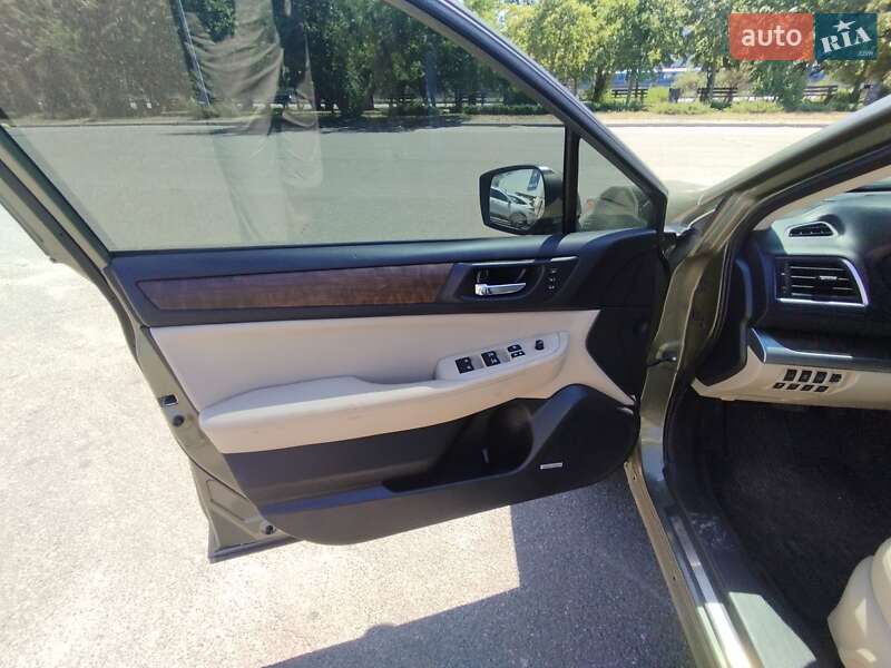 Универсал Subaru Outback 2015 в Софиевской Борщаговке