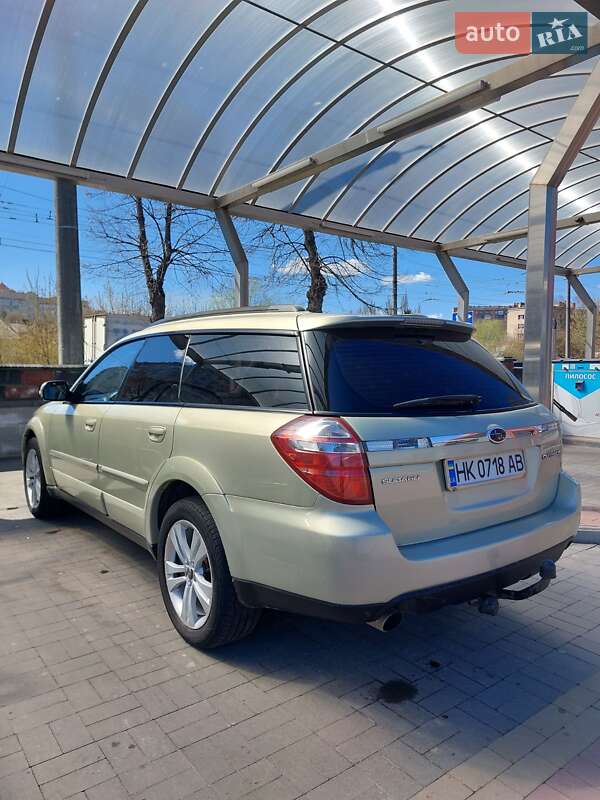 Універсал Subaru Outback 2007 в Рівному