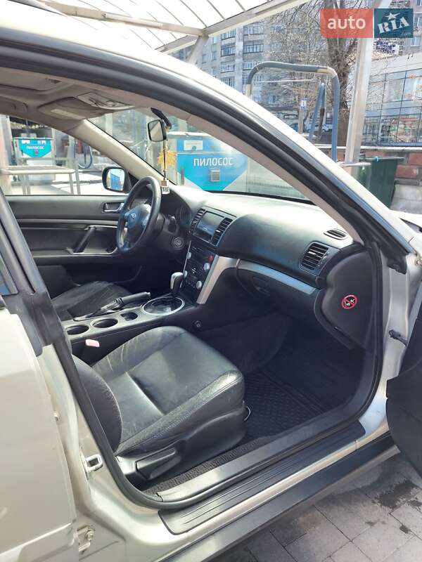 Універсал Subaru Outback 2007 в Рівному