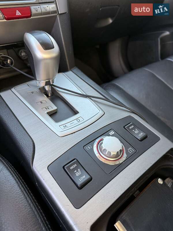Универсал Subaru Outback 2010 в Вознесенске