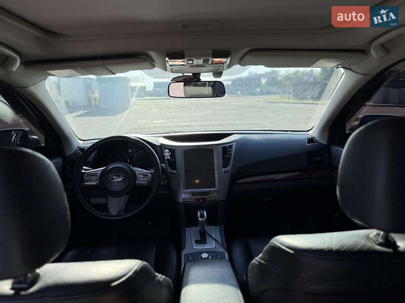 Универсал Subaru Outback 2010 в Вознесенске