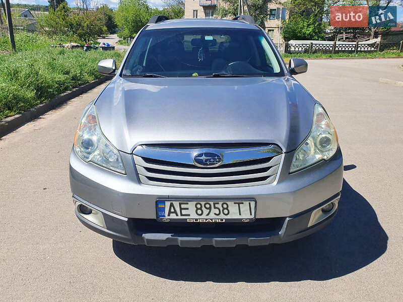 Subaru Outback 2010