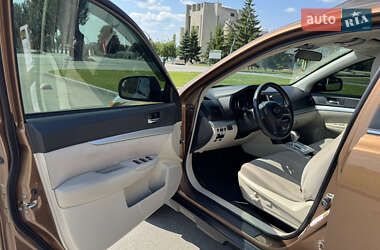 Универсал Subaru Outback 2013 в 