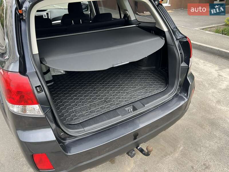 Универсал Subaru Outback 2012 в Киеве фото 26 Универсал Subaru Outback 2012 в Киеве