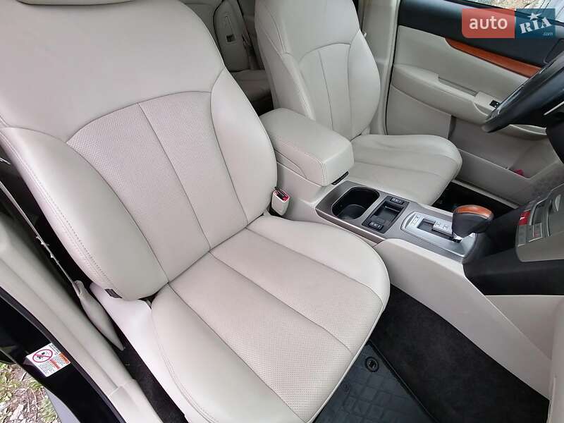 Универсал Subaru Outback 2013 в Каменском