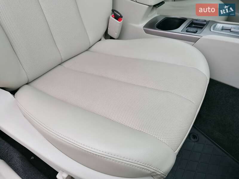 Универсал Subaru Outback 2013 в Каменском