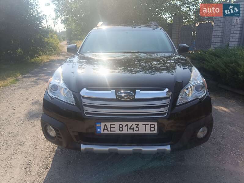 Универсал Subaru Outback 2013 в Каменском