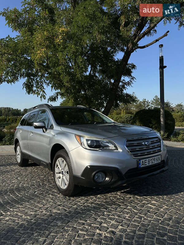 Subaru Outback 2015