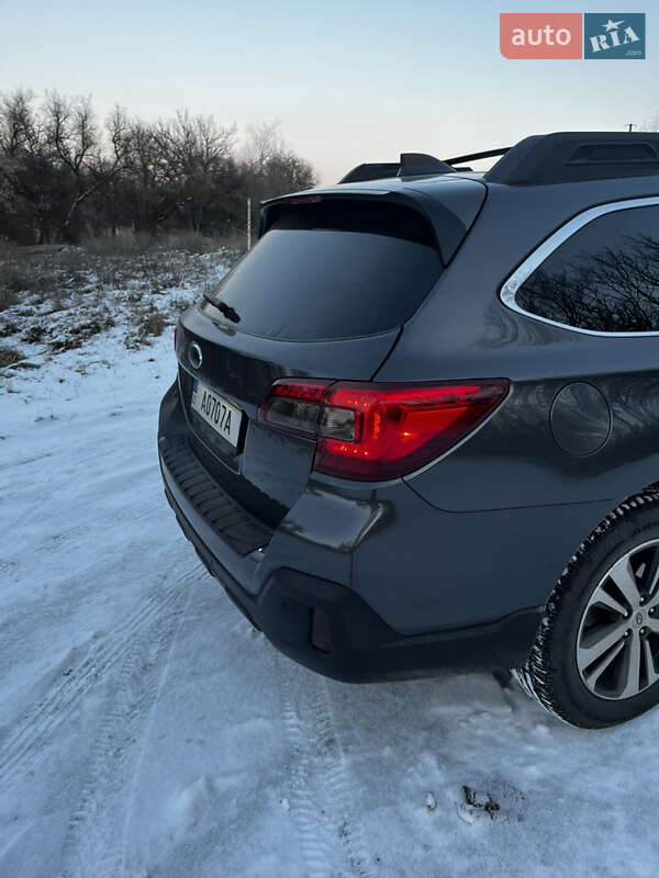 Универсал Subaru Outback 2018 в Днепре