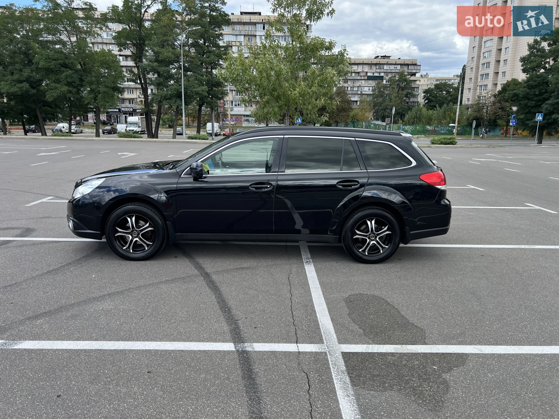 2010 Subaru Outback - мініатюра 2