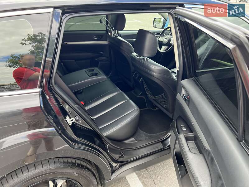 Универсал Subaru Outback 2010 в Киеве