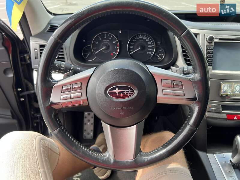 Универсал Subaru Outback 2010 в Киеве