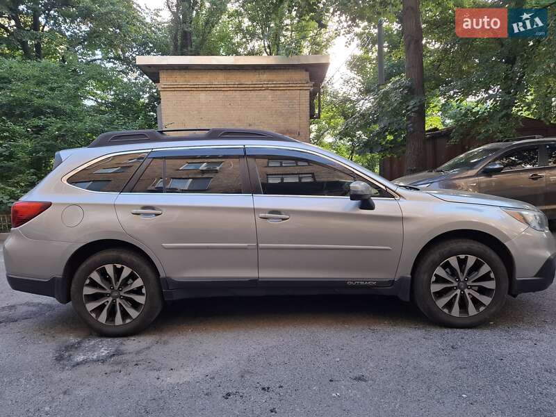 Subaru Outback 2016