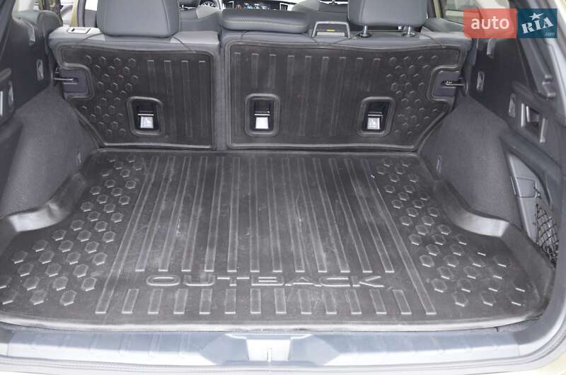 Универсал Subaru Outback 2024 в Киеве