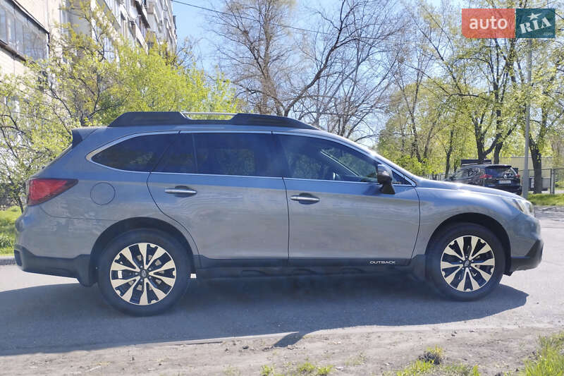 Универсал Subaru Outback 2017 в Киеве