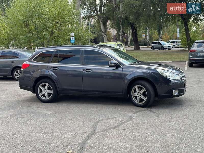 Універсал Subaru Outback 2010 в Запоріжжі