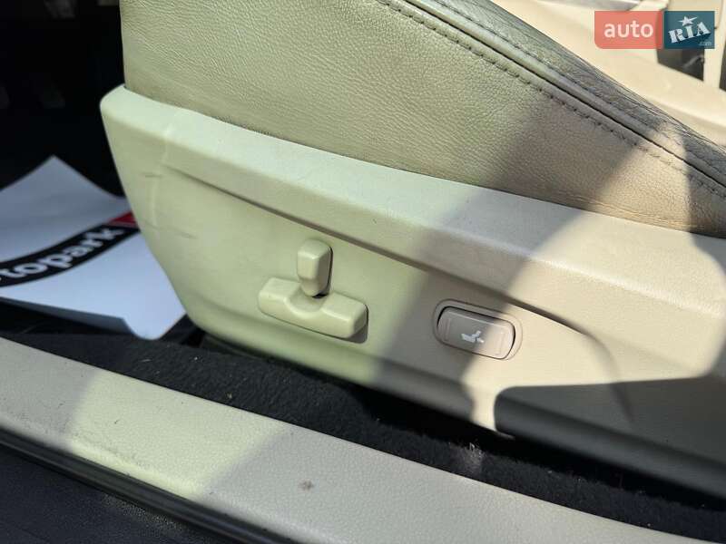 Універсал Subaru Outback 2010 в Запоріжжі