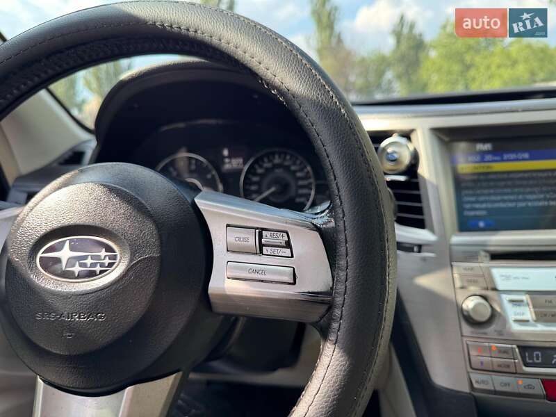 Універсал Subaru Outback 2010 в Запоріжжі