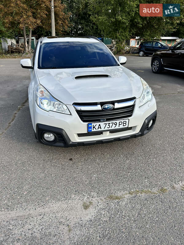 Универсал Subaru Outback 2013 в Киеве