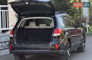 Универсал Subaru Outback 2013 в 