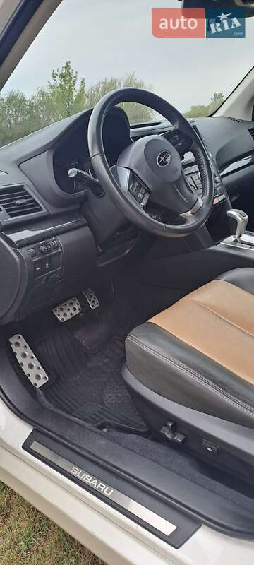 Универсал Subaru Outback 2014 в Вараше