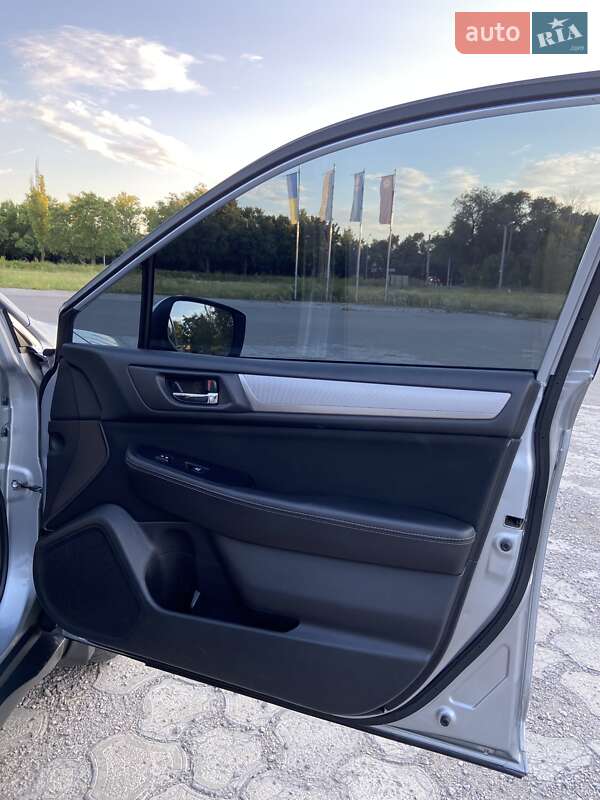 Універсал Subaru Outback 2014 в Дніпрі