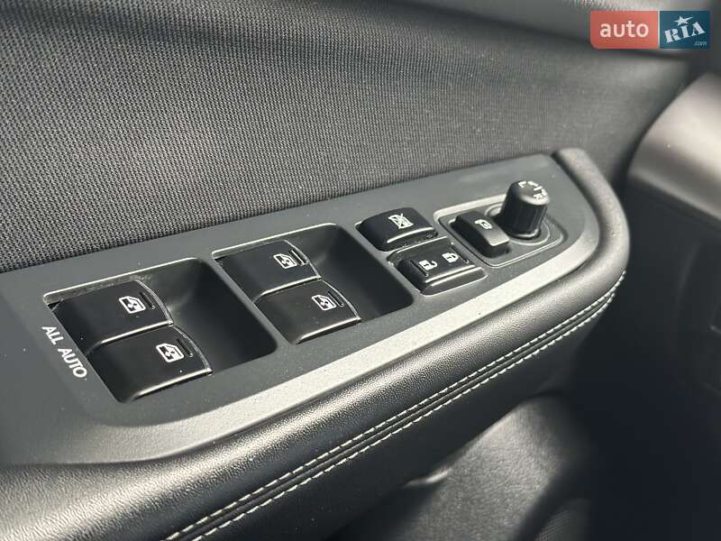 Універсал Subaru Outback 2014 в Дрогобичі