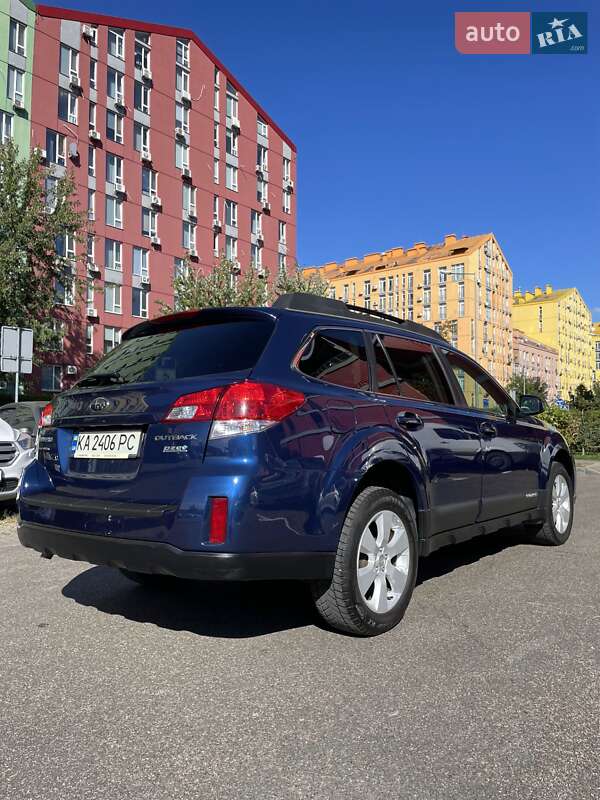 Универсал Subaru Outback 2011 в Киеве