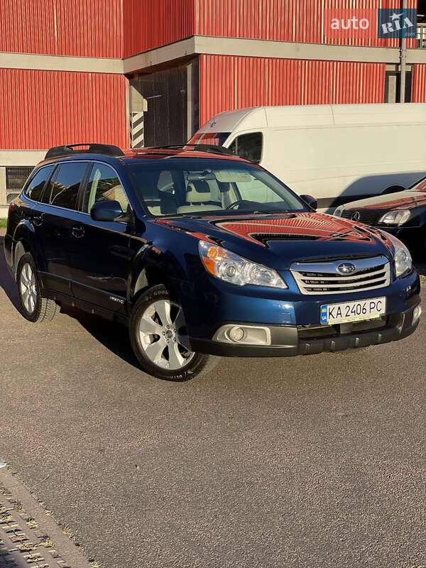 Универсал Subaru Outback 2011 в Киеве