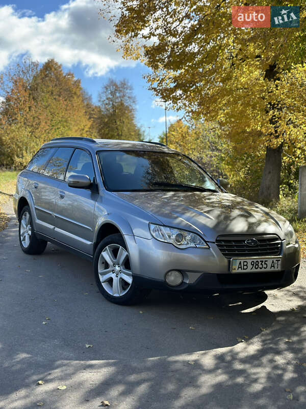 Универсал Subaru Outback 2008 в Баре