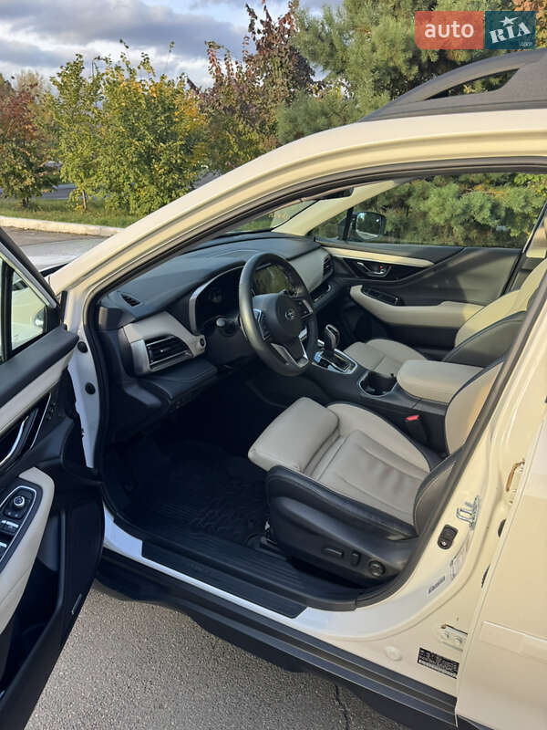 Универсал Subaru Outback 2023 в Киеве