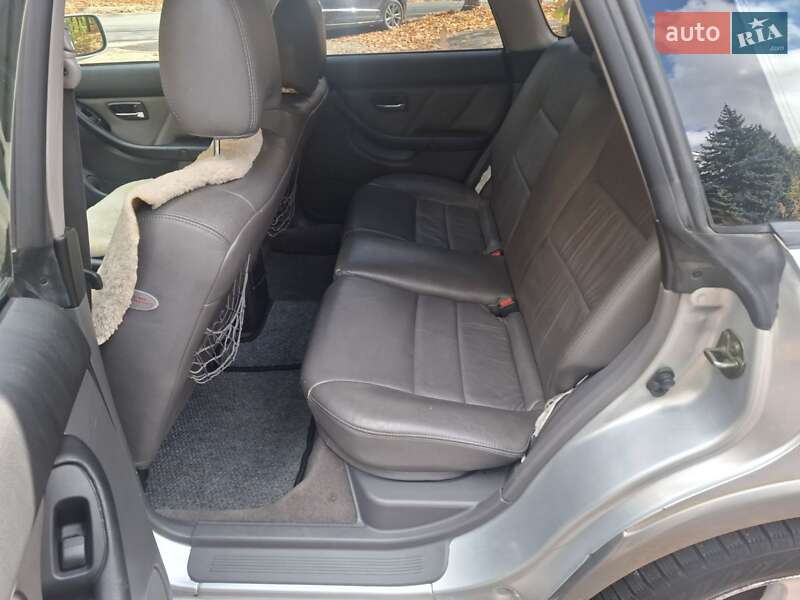 Універсал Subaru Outback 2002 в Дніпрі