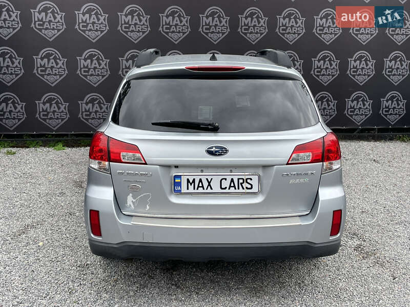 Универсал Subaru Outback 2012 в Киеве