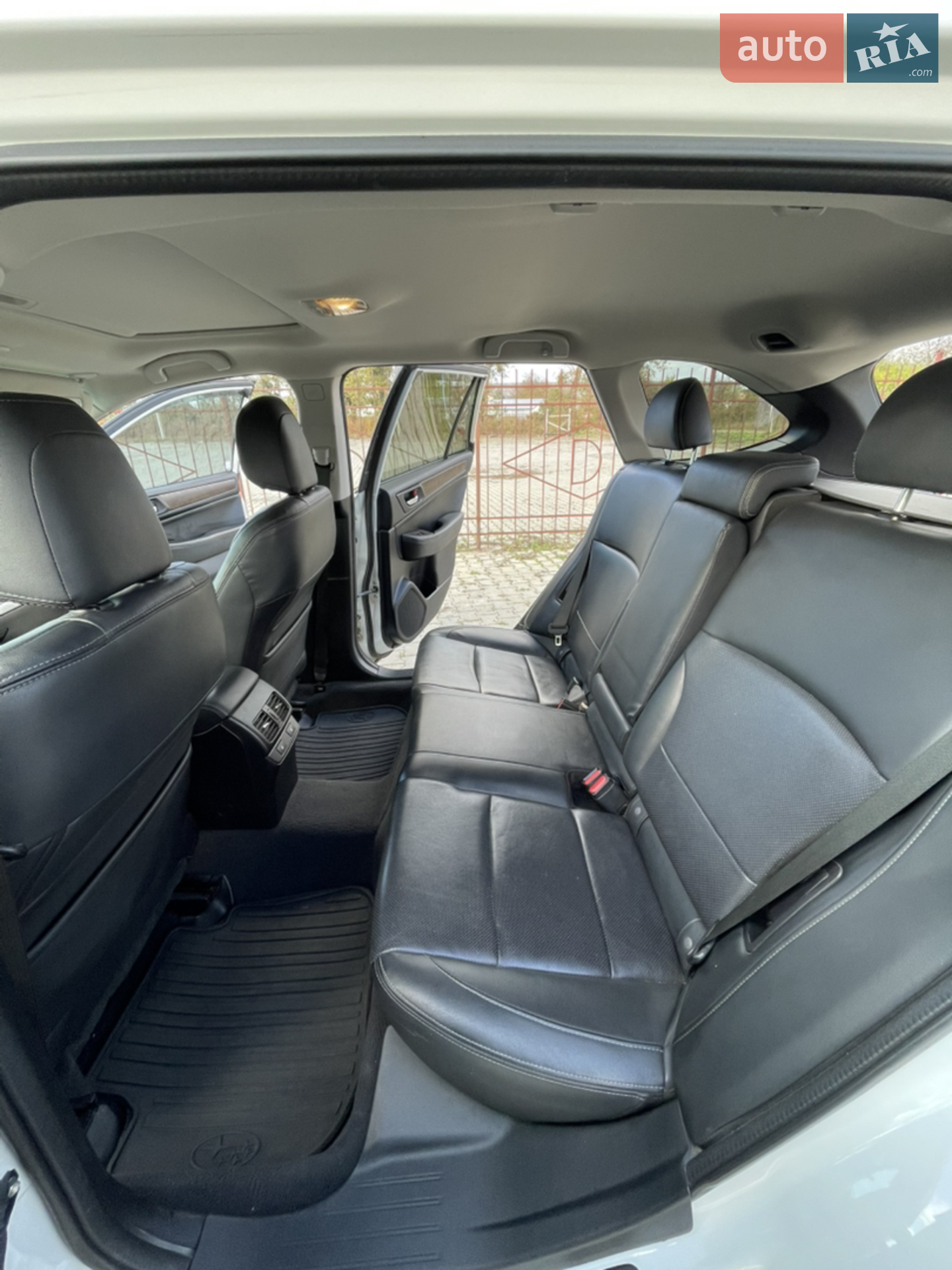 2015 Subaru Outback - мініатюра 20
