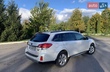 Универсал Subaru Outback 2010 в 