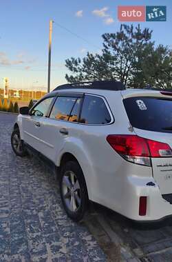 Універсал Subaru Outback 2013 в  фото 12 Універсал Subaru Outback 2013 в