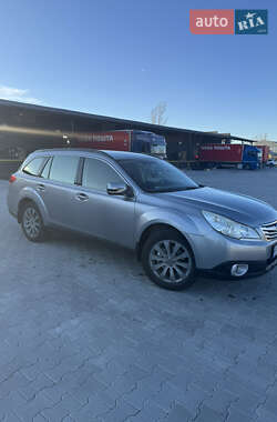 Універсал Subaru Outback 2011 в Самборі